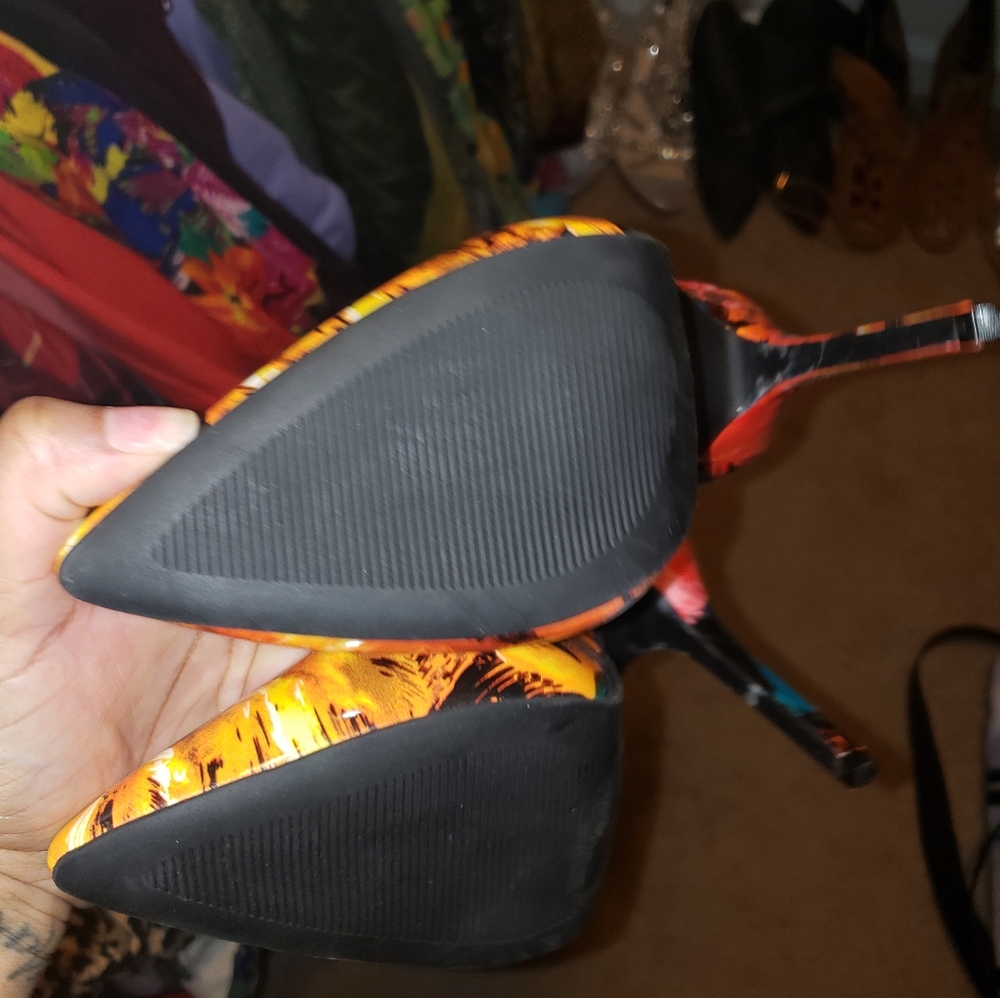 Multi Color Pump - image 2